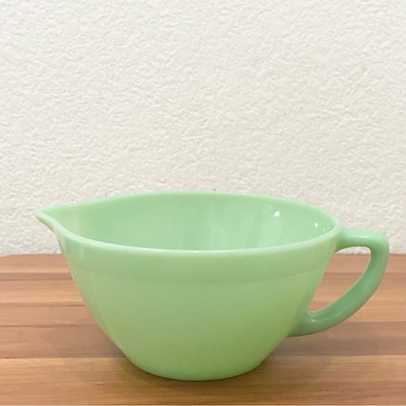 Vintage 50’s MCM FIRE KING Oven Ware Jadite 1 Qt Quart Batter Bowl Made in USA - Picture 2 of 11